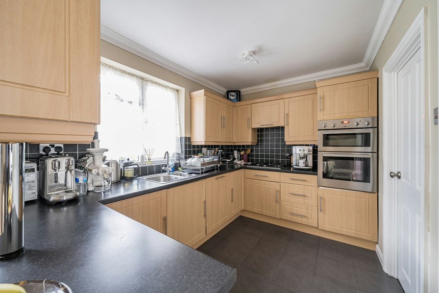 for sale rushdene crescent london 58852 - Gibbs Gillespie