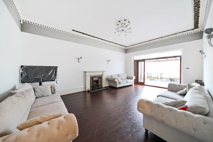 to let leopold road london 58873 - Gibbs Gillespie