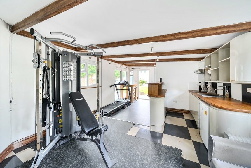 to let leopold road london 58873 - Gibbs Gillespie