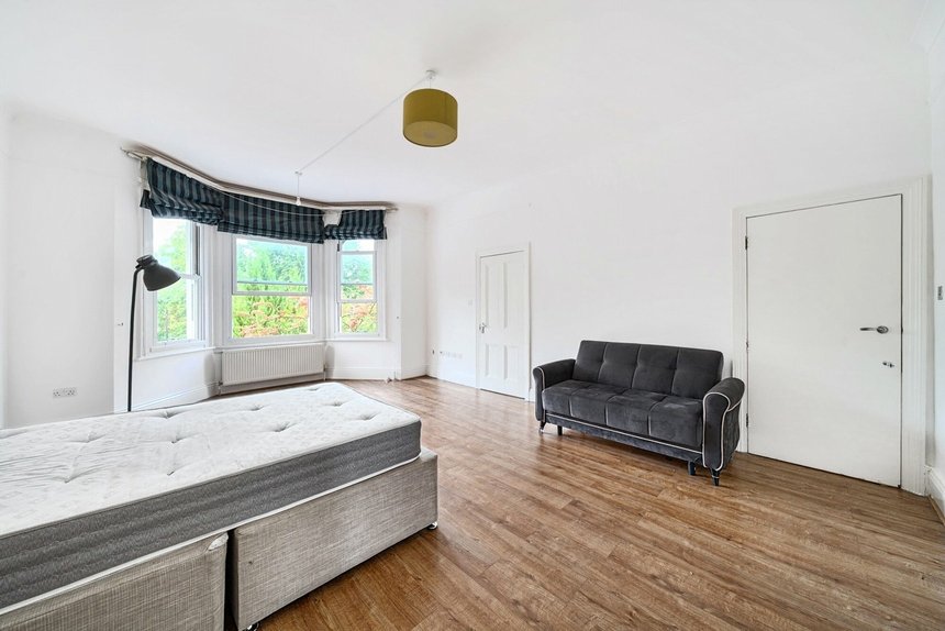 to let leopold road london 58873 - Gibbs Gillespie