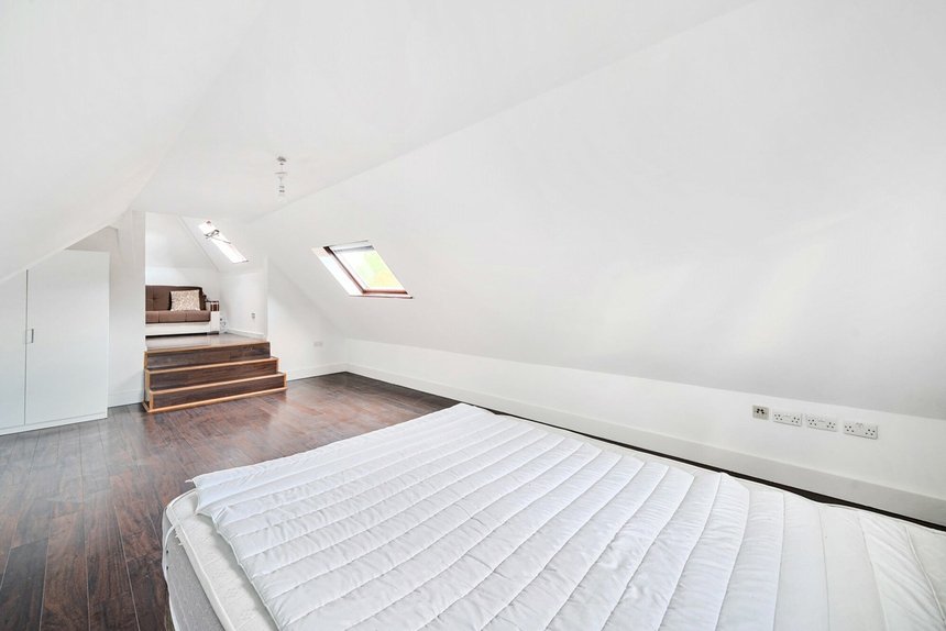 to let leopold road london 58873 - Gibbs Gillespie