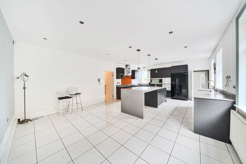 to let leopold road london 58873 - Gibbs Gillespie