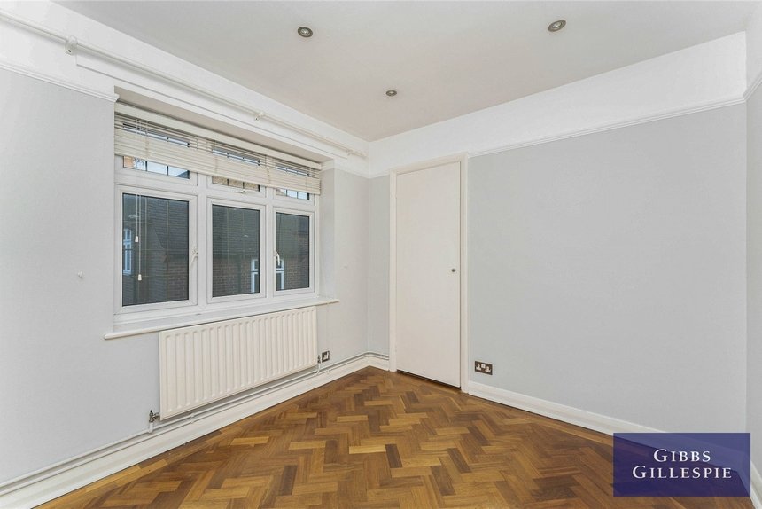 for sale the sigers london 58906 - Gibbs Gillespie