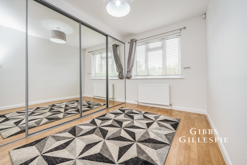 let alandale drive london 58940 - Gibbs Gillespie