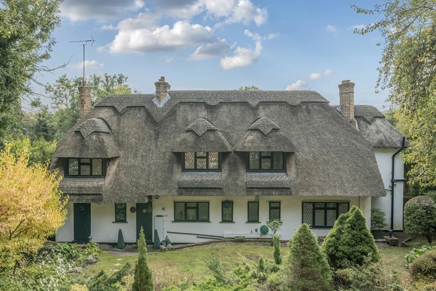 for sale trout rise london 58985 - Gibbs Gillespie