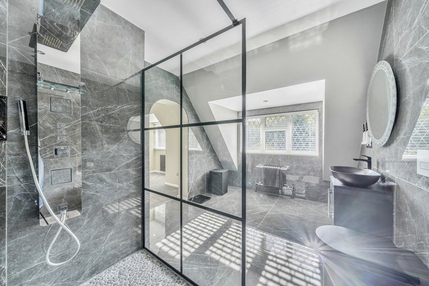 for sale trout rise london 58985 - Gibbs Gillespie