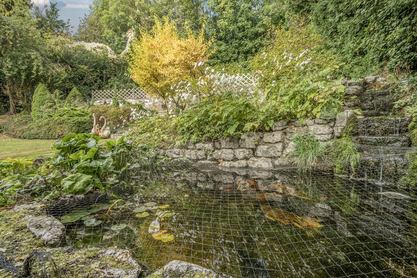 for sale trout rise london 58985 - Gibbs Gillespie