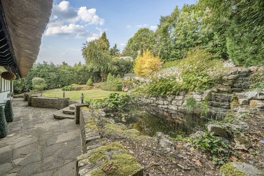 for sale trout rise london 58985 - Gibbs Gillespie