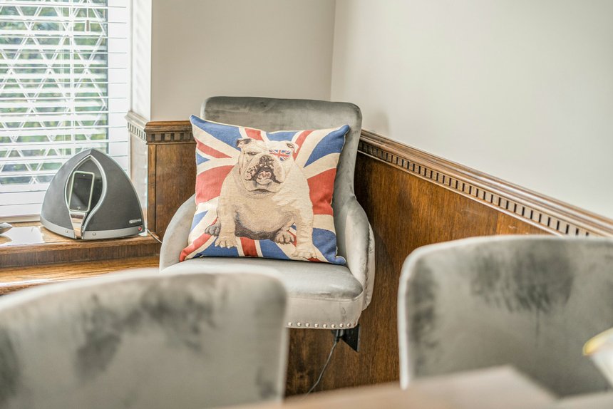 for sale trout rise london 58985 - Gibbs Gillespie