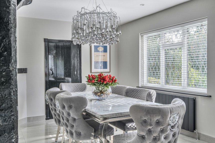 for sale trout rise london 58985 - Gibbs Gillespie