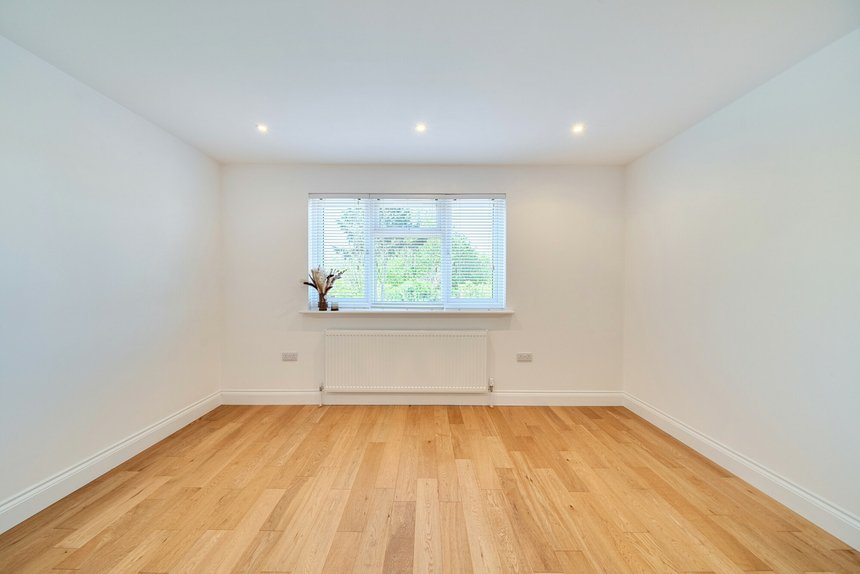 for sale dukes avenue london 59088 - Gibbs Gillespie