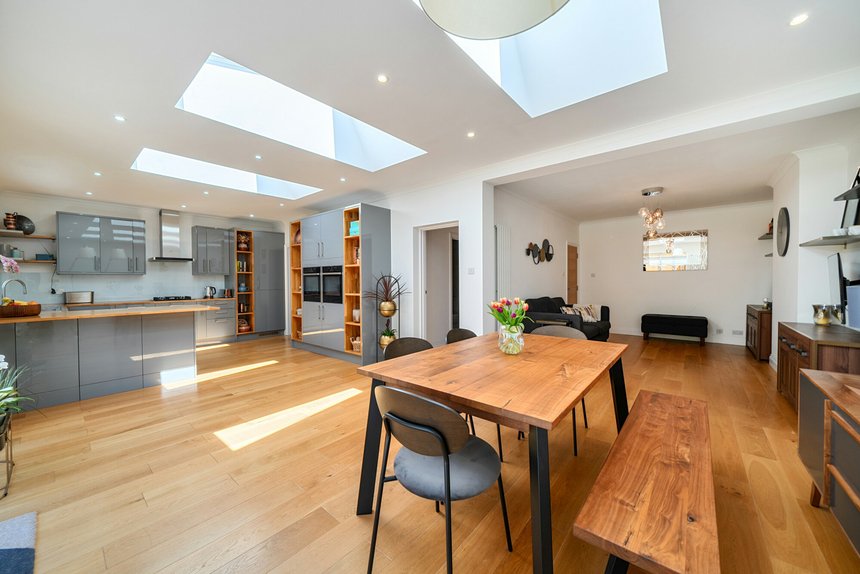 for sale dukes avenue london 59088 - Gibbs Gillespie