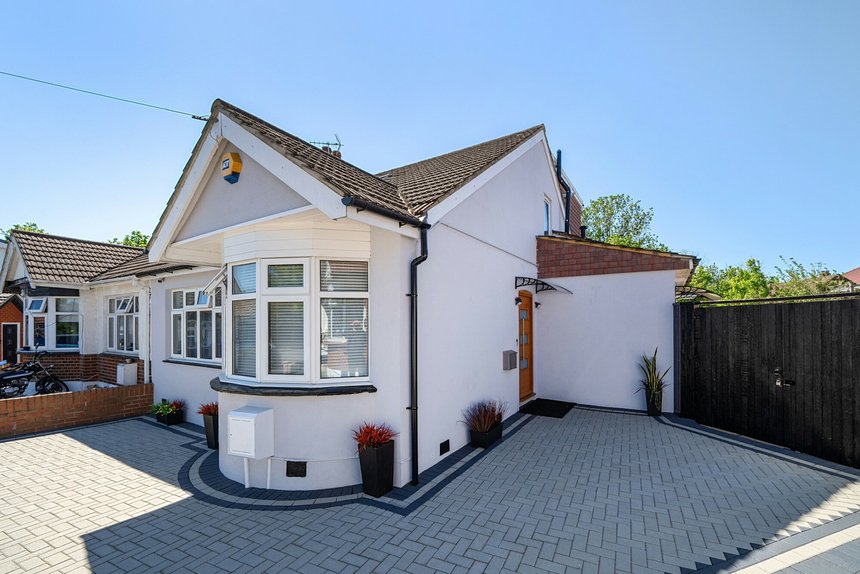 for sale dukes avenue london 59088 - Gibbs Gillespie