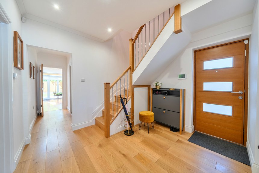 for sale dukes avenue london 59088 - Gibbs Gillespie