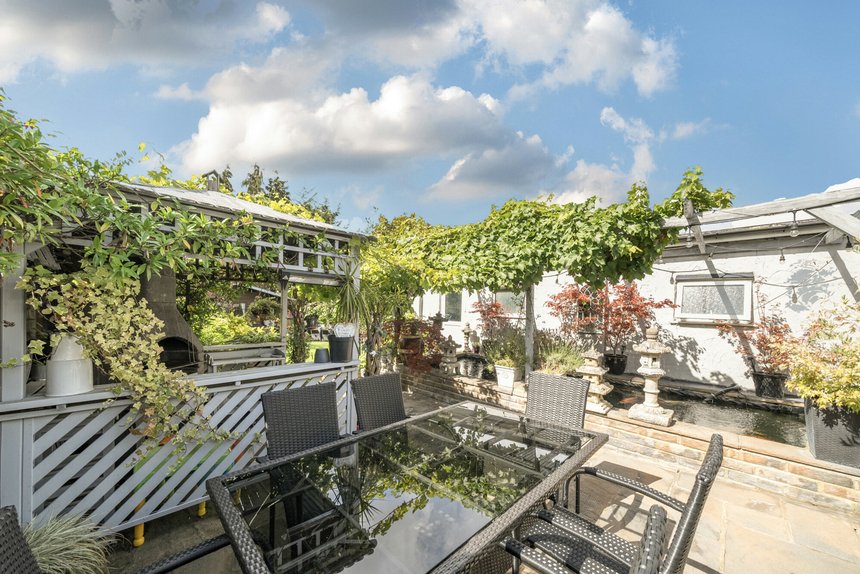 sold glenalla road london 59138 - Gibbs Gillespie