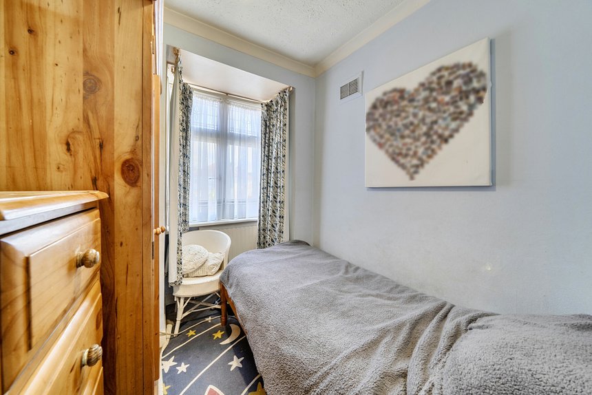 for sale carr road london 59218 - Gibbs Gillespie