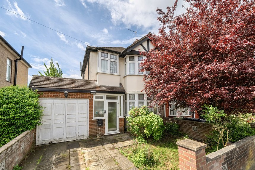 for sale carr road london 59218 - Gibbs Gillespie