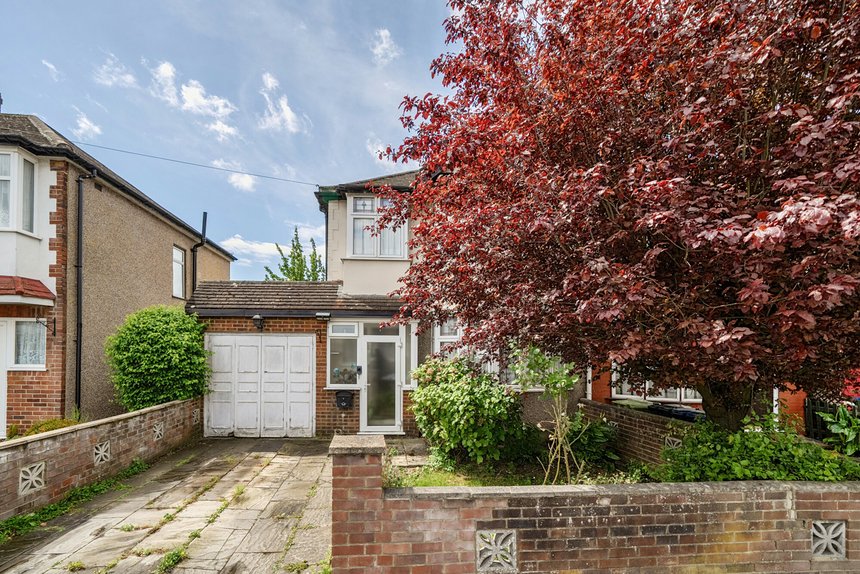 for sale carr road london 59218 - Gibbs Gillespie