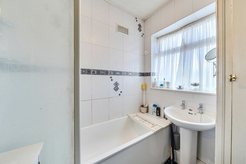 for sale carr road london 59218 - Gibbs Gillespie