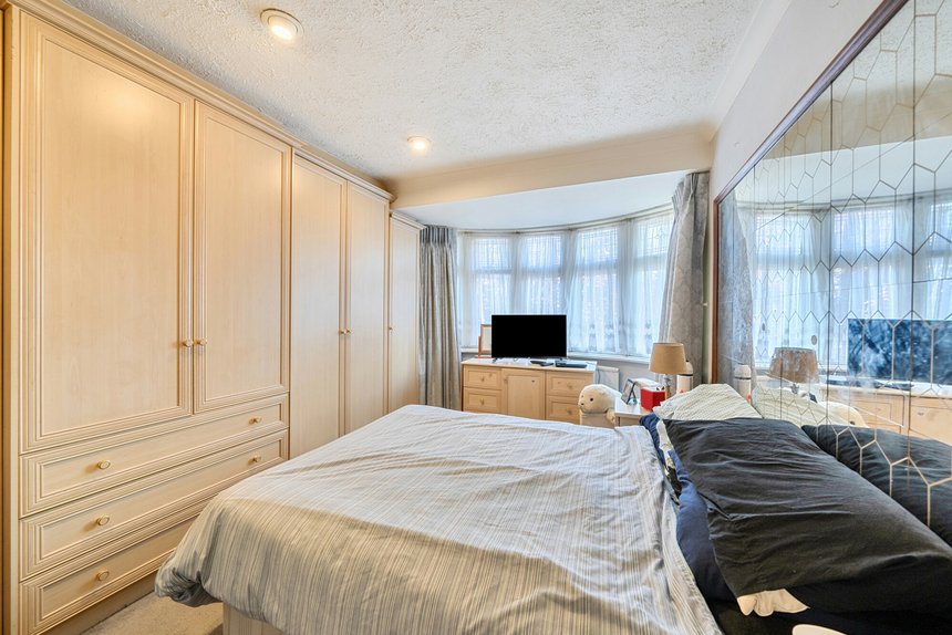 for sale carr road london 59218 - Gibbs Gillespie