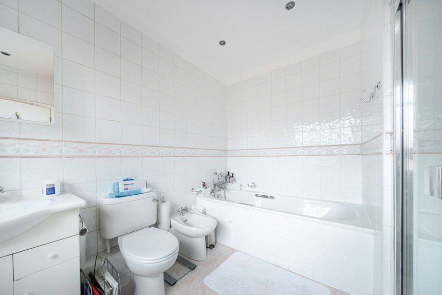 for sale brockley avenue london 59232 - Gibbs Gillespie