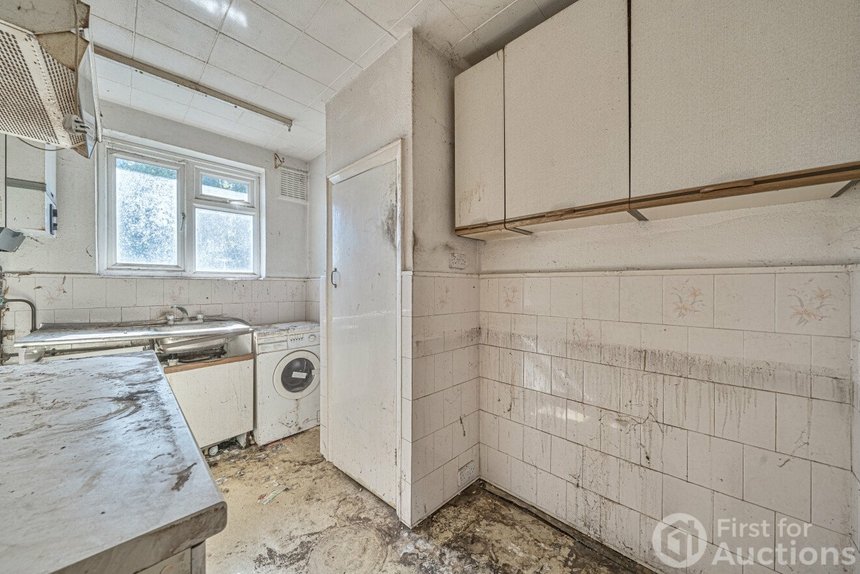 sold ravensdale gardens london 59284 - Gibbs Gillespie