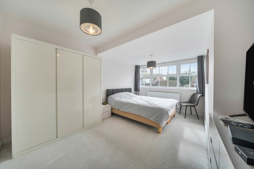 under offer uplands london 59379 - Gibbs Gillespie