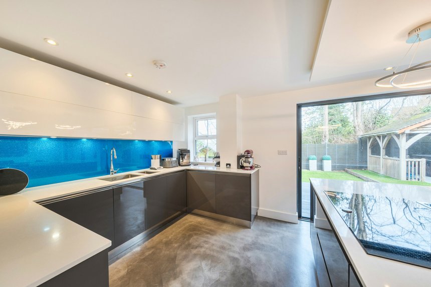 under offer uplands london 59379 - Gibbs Gillespie