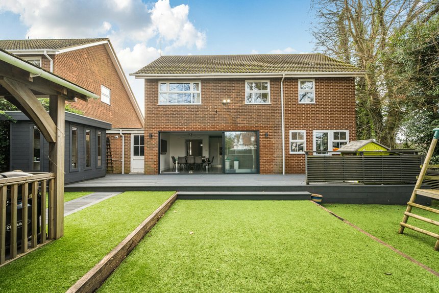 under offer uplands london 59379 - Gibbs Gillespie