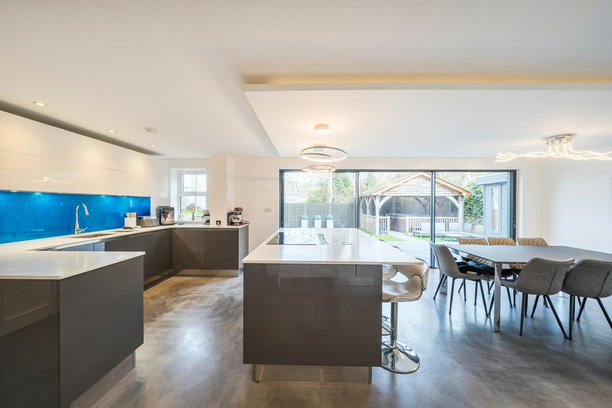 under offer uplands london 59379 - Gibbs Gillespie