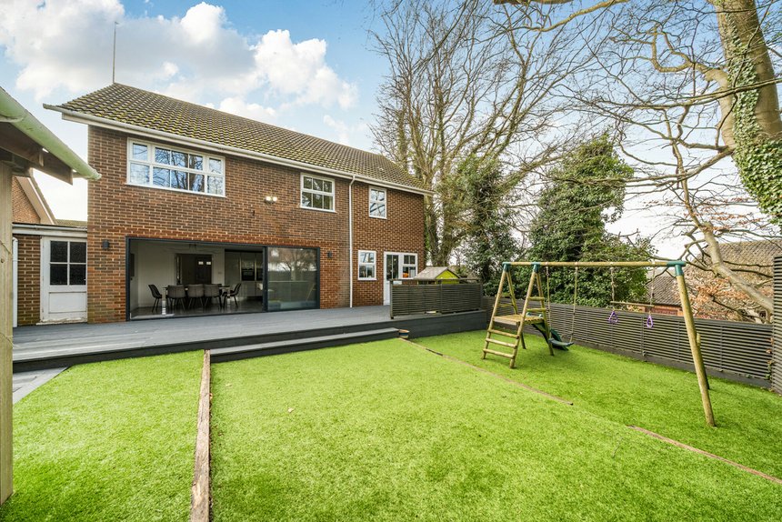 under offer uplands london 59379 - Gibbs Gillespie