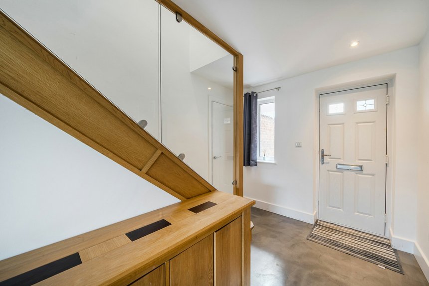 under offer uplands london 59379 - Gibbs Gillespie