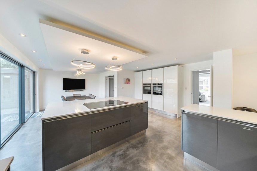 under offer uplands london 59379 - Gibbs Gillespie