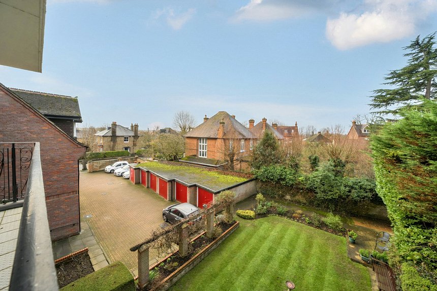 for sale chorleywood close london 59450 - Gibbs Gillespie