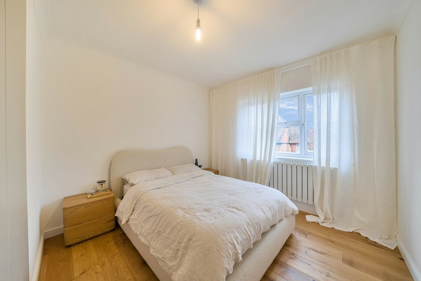 for sale chorleywood close london 59450 - Gibbs Gillespie