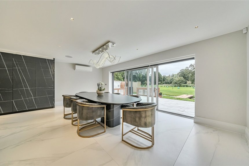 for sale chalfont park london 59532 - Gibbs Gillespie