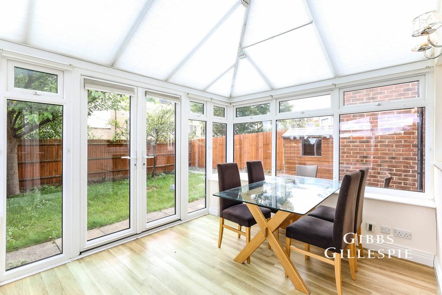 let cyrus terrace london 59565 - Gibbs Gillespie