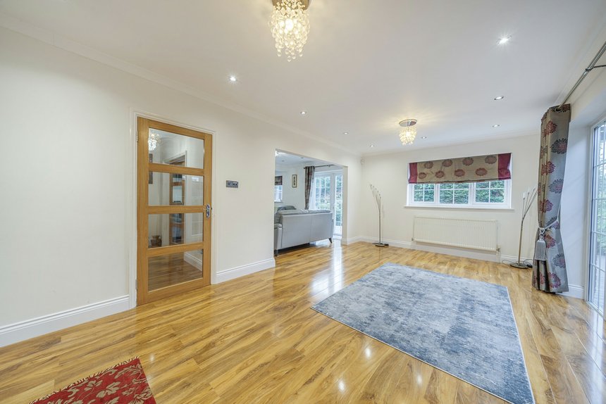 for sale leavesden road london 59581 - Gibbs Gillespie