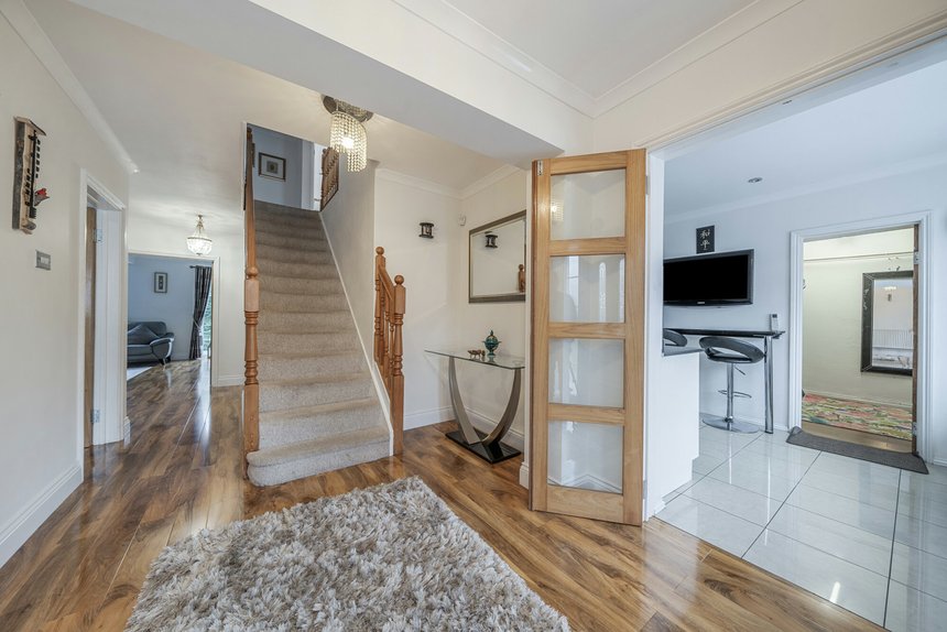 for sale leavesden road london 59581 - Gibbs Gillespie