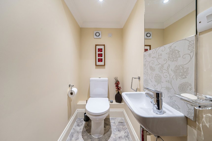 for sale great park close london 59894 - Gibbs Gillespie