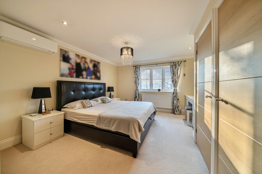 for sale great park close london 59894 - Gibbs Gillespie