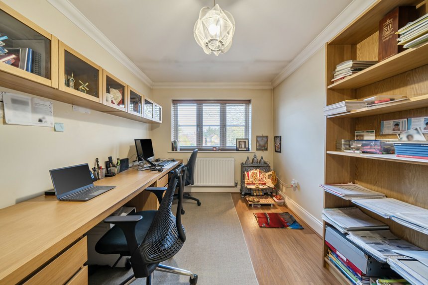 for sale great park close london 59894 - Gibbs Gillespie