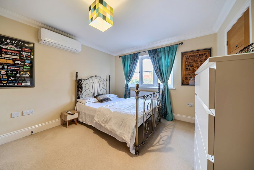 for sale great park close london 59894 - Gibbs Gillespie
