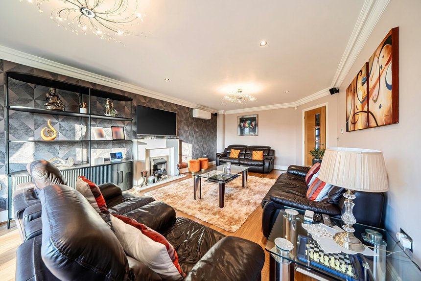 for sale great park close london 59894 - Gibbs Gillespie