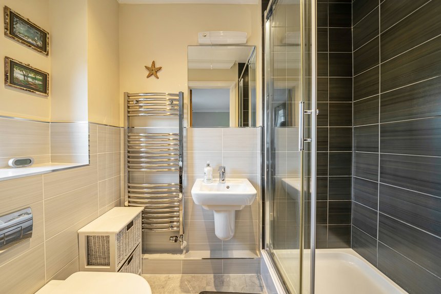 for sale great park close london 59894 - Gibbs Gillespie