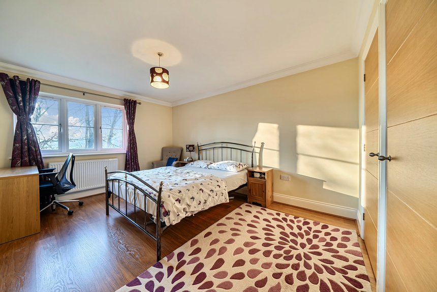 for sale great park close london 59894 - Gibbs Gillespie