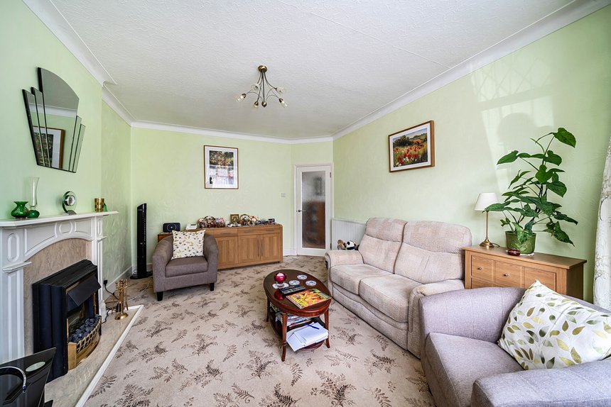 under offer merton road london 59905 - Gibbs Gillespie