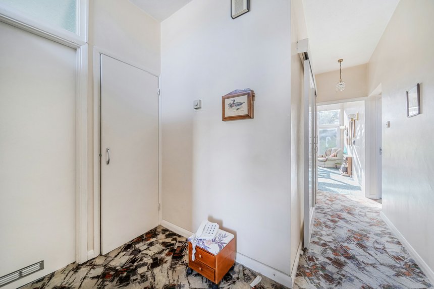 under offer winston close london 59907 - Gibbs Gillespie