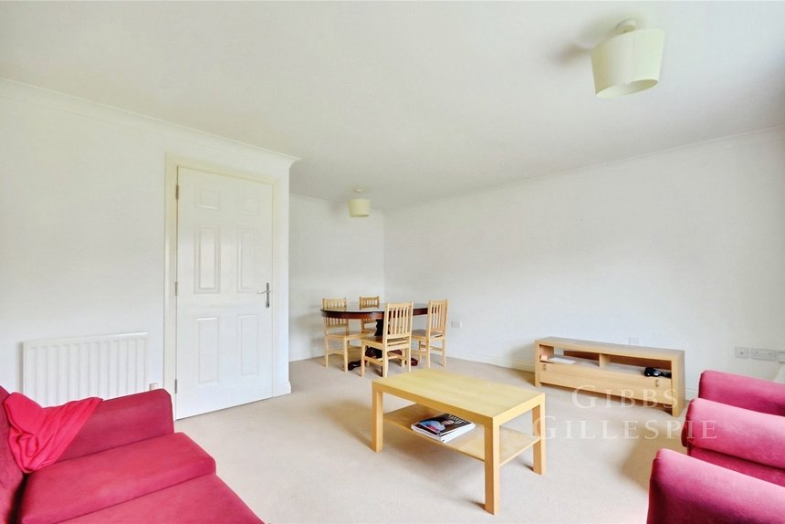 let crispin way london 59910 - Gibbs Gillespie