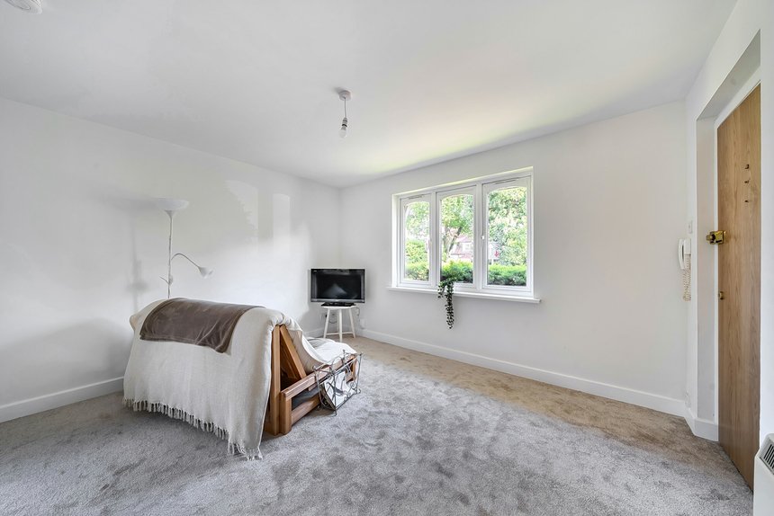 for sale solesbridge lane london 59963 - Gibbs Gillespie